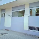 Jb House פניש